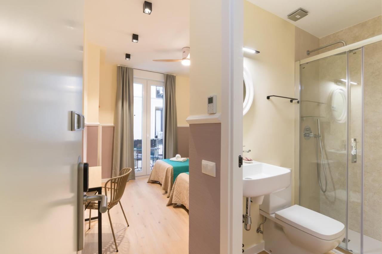 Hostal Evoke Madrid Eksteriør bilde